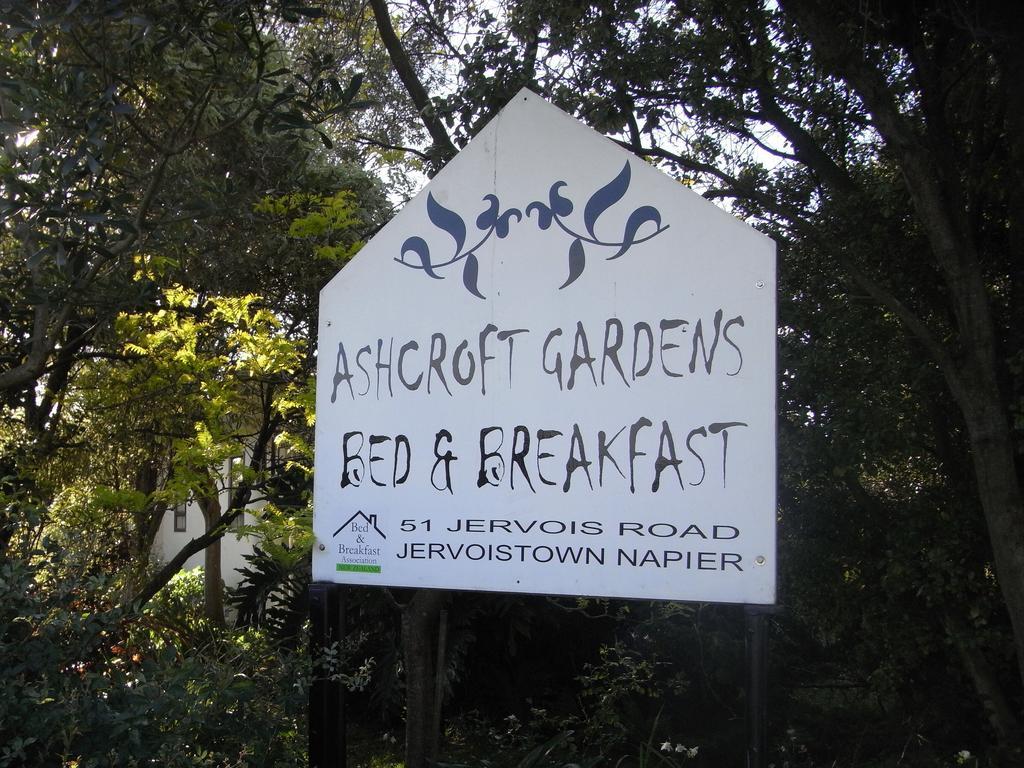 Ashcroft Gardens Bed & Breakfast Нейпір Екстер'єр фото